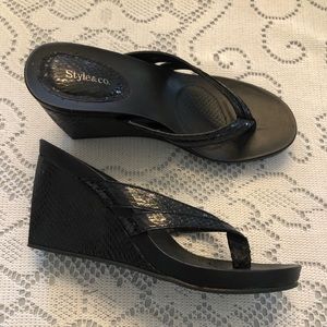 Style & Co black wedge sandal size 6